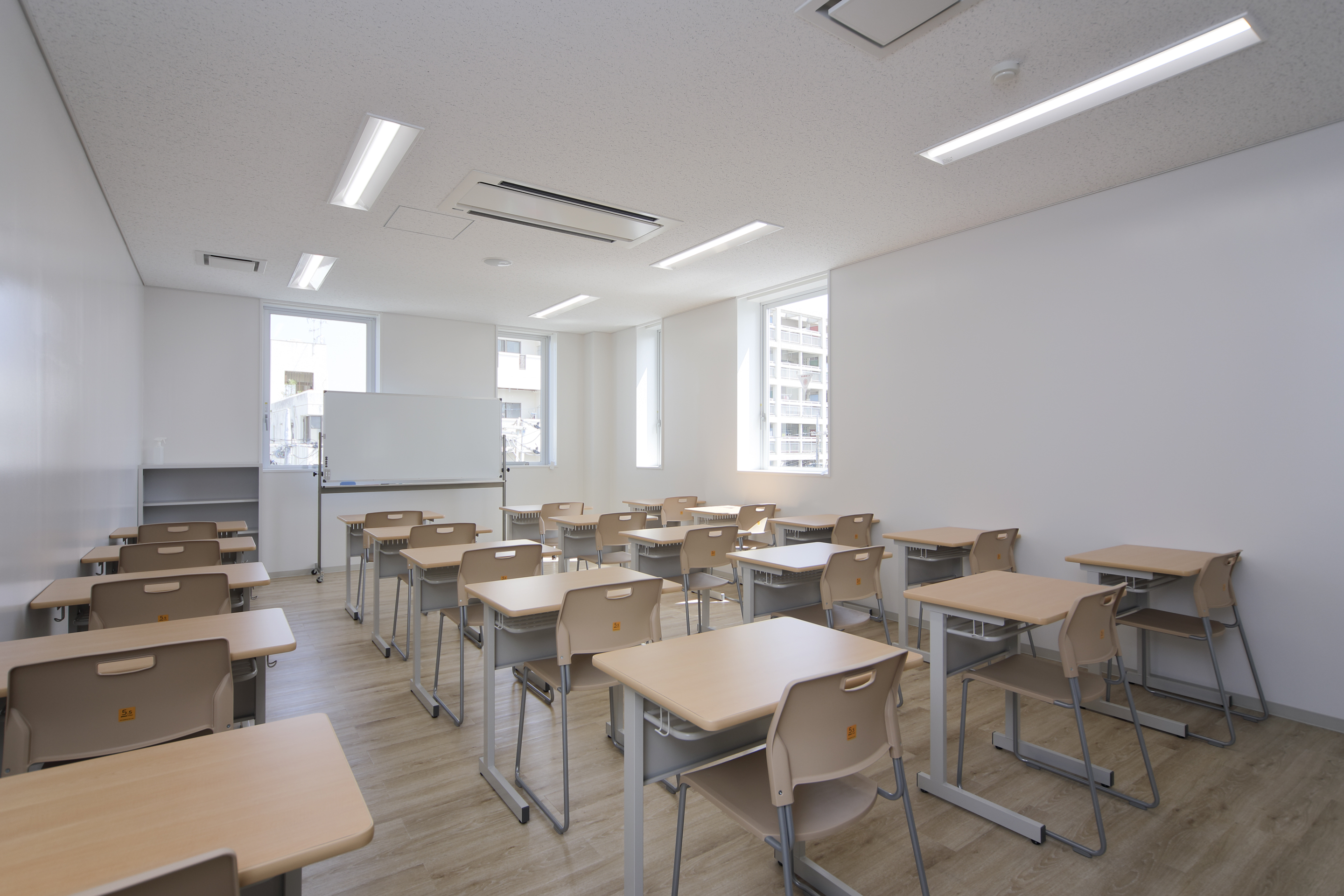 進学棟少人数教室